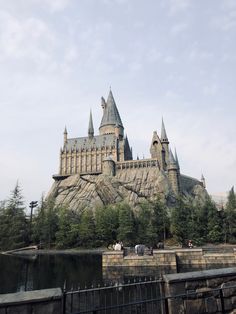 the hogwarts castle is located on top of a mountain