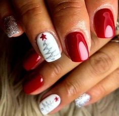 Round Nails Short Christmas, Christmas Themed Gel Nails, Easy Xmas Nails For Kids, Burgundy Nails Winter, Black And Red Nails Christmas, Xmas Nail Ideas Simple, Dec Nails Art Designs, Holiday Simple Nails, Santa Belt Nails