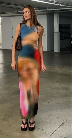 Dresses For Big Bust, Throwing Fits, Chique Outfit, Look Retro, Tie Dye Outfits, Sleeveless Bodycon Dress