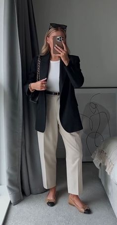 Elegantes Outfit Damen, Casual Work Outfits Women, Chique Outfits, Outfit Chic, Office Outfits Women, Business Casual Outfits For Work, Classy Work Outfits