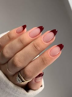 Kutek Disney, Maroon Nails, Nagel Tips, Colorful Nails, Smink Inspiration, Makijaż Smokey Eye, Burgundy Nails, Red Nail, Oval Nails