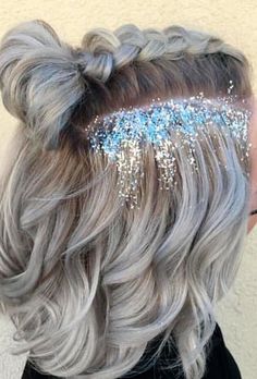 Hairstyles Bun, Prom Hairstyles For Short Hair, Hair Vendor, Peinados Fáciles Para Cabello Corto, Hair Styles 2017, Festival Hair, Hairstyles Curly, Glitter Hair