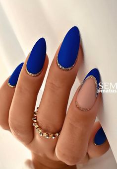 Elevate your style with these trendy 45 Dark Blue Nails! Recreate these blue nails now and let your fingertips steal the spotlight! Baby Blue Nails, Smink Inspiration, Blue Nail Art, Simple Gel Nails, Blue Nail Designs