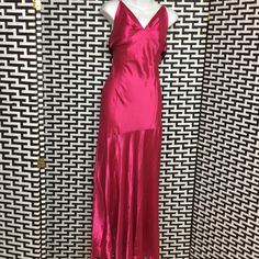 Hot Pink & Black Beautiful Evening Gown Dark Brown Dress, Beautiful Evening Gowns, Cotton Sundress, Dresses Beautiful, Black Evening Dresses, Beautiful Evening, Cotton Midi Dress, Satin Maxi Dress, Maxi Tank Dress