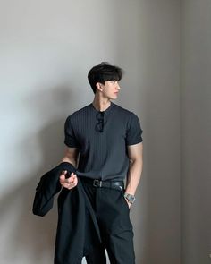 korean outfit inspo Big Guy Business Casual, Business Casual All Black Outfits, Male Business Casual Outfits, Black Men Business Casual Outfits, Fancy Male Outfits, Korean Fashion Men Summer, Handsome Outfit, Ideal Relationship, Korean Street Fashion Men