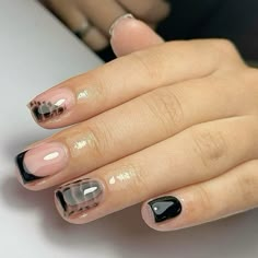 Cool Short Nails Design, Cute Biab Nails, Very Short Square Nails, Gothic Short Nails, Cool Short Nails, Unique Short Nails, New Nail Ideas, Gel Manicure Ideas, Cut Dog Nails