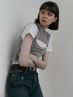 Composition : Cotton95% Span5%Color : GrayCountry of Origin : Republic of Korea Gray Summer Layering Tops, Gray Everyday Spring Tops, Modern Fitted Gray Tops, Modern Gray Summer Tops, Modern Fitted Gray Top, Modern Gray Top For Spring, Punk Hair, Pretty Makeup, Cami Tanks