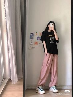 Student Outfit Ideas, Ullzang Style, Boyish Outfits, Look Legging, 사진 촬영 포즈, Practice Outfits