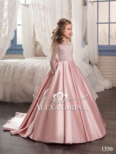 #populardresses #bestdresses #bestdress #luxurydresses #luxurydress #vipdresses #vipdress #bestofthebest #beautifuldress #kidsdress #dreamydress #flowergirl #flowergirldress Green Flower Girl Dresses, Kids Pageant Dresses, Purple Long Sleeve Dress, Satin Flower Girl Dress, Wedding Dresses For Kids, Pink Flower Girl Dresses, Girls Long Dresses, Red Long Sleeve Dress