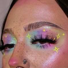 Neon Graphic Liner, Surreal Makeup, Freckle Pen, Christmas Looks, Got2b Glued, Makeup Things, Female Gaze