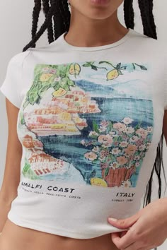 BDG Amalfi Coast Perfect Baby Tee | Urban Outfitters Outfit Combos, Pinterest Contest, Baby Graphic Tees, Retro Graphics, Y2k Baby Tee, School Clothes, Graphic Tees Vintage, Dream Style