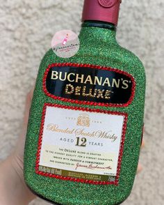 Instagram: @jloxxcustoms Buchanan Bottle Decoration, Decorated Buchanan Bottle, Bedazzled Casamigos Bottle, Buchanan Bottle Decoration Glitter, Glitter Buchanan Bottle, Bling Patron Bottle, Diy Wine Bottle Decor, Badazled Alcohol Bottles, Bottles Decoration Diy