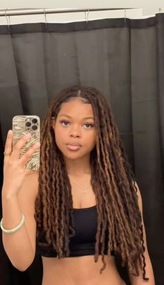 Types Of Dreads For Women, Long Ginger Locs, Locs With Dyed Tips, Braid Out Locs, Dark Brown Locs Black Women, Loose End Locs, Jet Black Locs On Black Women, Locs Dyed Black Women, Baddies With Locs