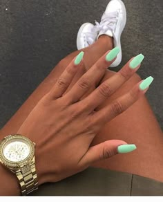 Neon Blue Nails, Broken Nails, Green Nail Polish, Green Nail, Cute Gel Nails, Ballerina Nails, Dipped Nails