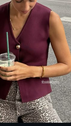 descubriendoarmarios Ribbed Dress Outfit, Inspo Fits, Outfit Primavera, Classy Chic, Outfit Goals, Natural Style, Outfits Casuales, Custom Clothes