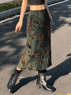 Mesh Lining Vintage Floral Midi Skirt – AnotherChill Midi Skirt Green, Y2k Inspired Outfit, Vintage Vacation, Cardigan Blazer, Street Y2k, Vacation Aesthetic, Bandeau Tops, Floral Midi Skirt