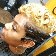 Blonde Hair Short Cut, Black Women Black Hair, Hair Short Cut, Blonde Hair Short, Black Hair Styles, Finger Waves, Pin Curls, Natural Curls Hairstyles, Pixie Styles