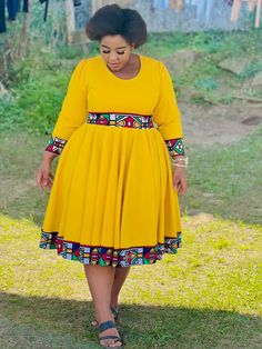 Oshiwambo Dress, Lesotho Seshoeshoe Dress, Dress Designs Simple, Ndebele Print Outfits, Ndebele Traditional Attire, Traditional Shweshwe Dresses