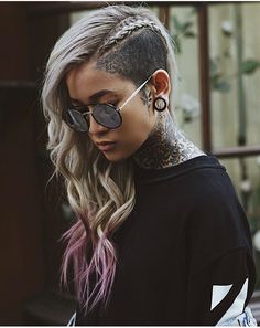 Womens Side Shaved Hair Long, Long Hairstyles Shaved Side, Hairstyles For Half Shaved Heads, Woman With Fade Haircut, Shaved Viking Hair Women, Long Hair Half Shaved Hairstyles, Half Shave Haircut For Women, Viking Braids Female Shaved Sides