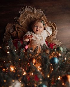 Christmas Baby Photoshoot Manchester Baby Christmas Photography, Photo Bb, Christmas Baby Pictures, Christmas Family Photoshoot, Foto Newborn, Baby Christmas Photos, Kind Photo, Xmas Photos