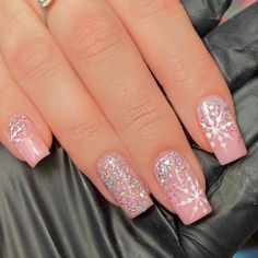 Winter 2023 Nails, Christmas Nails Designs, Hannah Taylor, Negative Space Nail Art, Nail Tip Designs, 2023 Nails, Space Nails, Spring Acrylic Nails, Christmas Gel Nails