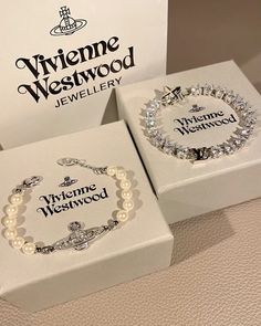 #viviennewestwoodnecklace #viviennewestwood #viviennewestwoodbracelet Mode Harajuku, Xoxo Jewelry, Vivienne Westwood Jewellery, Pretty Jewelry Necklaces, Luxe Jewelry, Jewelry Accessories Ideas, Expensive Jewelry, Fancy Jewellery