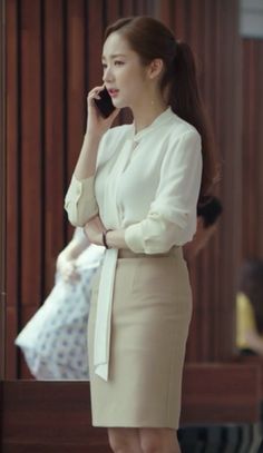 Simple Corporate Attire For Women, Corporate Attire Skirt, Secretary Kim Outfit, Corporate Attire Women Young Professional, Professional Office Outfit, Corporate Attire Women, Women Office Outfits, Stylish Office Wear, Office Attire Women