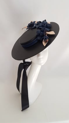 Fancy Hats For Women, Luxury Formal Cloche Hat With Brim, Luxury Women's Cloche Costume Hats And Headpieces, Couture Hats Headpieces, Vintage Hats For Women, Classy Hat, Luxury Vintage Hat Headpieces, Chic Hat-style Headpiece, Elegant Hat