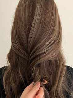 Neutral Brown Hair With Highlights, Asian Hair Color Balayage, Milk Tea Brown Hair With Highlights, Brown Hair With Light Brown Highlights, Brown Hair Color Styles, Latte Hair, Lighter Brown Hair, Natural Hair Color Ideas, Soft Brown Hair