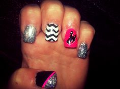 Fun nails with wyo bucking horse Horse Nail Art, 2014 Nails, Country Acrylic Nails, Rodeo Nails, Horse Nails, Unicorn Nail Art, Bucking Horse, Western Nails, Nail Tip Designs