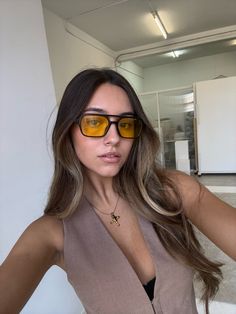 Accesorios de moda, belleza gafas de sol, decoración hogar Face Framers, Tulum Outfits, Stylish Glasses, Jewelry Inspo, Glasses Fashion, Spring Summer Fashion, Sunnies, Spring Fashion