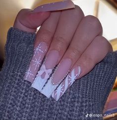 Xmas Nail, Green Polish, Pink Drink, Pink Drinks, Xmas Nails, Holiday Nails, Acrylic Nail Designs, Winter Nails, Pure White