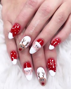 Christmas Nail Designs Santa Hat, Christmas Nails Santa And Reindeer, Nail Art Designs For Christmas, Sns Nails Christmas, Nail Cristhmas Design Simple, Nail Art Natal Xmas, Christmas Nail Designs 2024, Nail Art Natale, Noel Nail Art