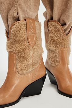 Pitchfork Point Shearling Boots Cool Shoes, Shearling Boots, Arctic Fox, Flat Boots, Designer Boots, Almond Butter, Tall Boots, Pull Tab