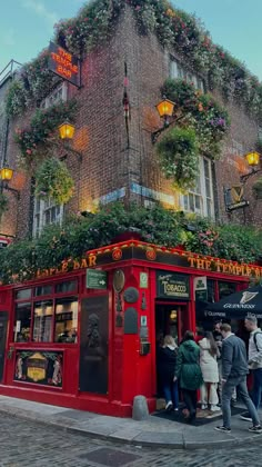 #dublin #ireland #drink Ireland Aesthetic Dublin, Study Abroad Aesthetic Ireland, Ireland Study Abroad, Galway Ireland Aesthetic, Dublin Ireland Aesthetic, Dublin Aesthetic, Ireland City, 2025 Manifestation, Backpacking Ireland