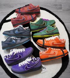 Nike Sb Lobster, Outfits With Nike Dunks, Sb Lobster, Marvel Shoes, Rick Owens Shoes, Gucci Balenciaga, Trendy Shoes Sneakers, Pretty Shoes Sneakers, Shoes Outfit Fashion