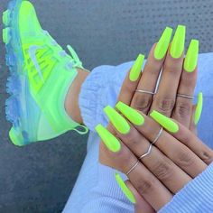 Electric Color Nails, Sherlinanym Nails, Seductive Nails, Houston Nails, Nails And Rings, Adorable Nails, Neon Green Nails, Toe Touches