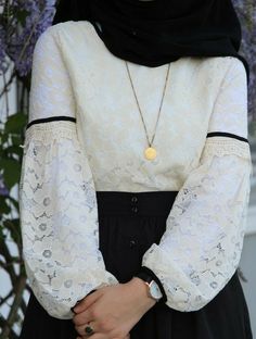 Black and White White Hijab, Modern Hijab Fashion, Hijab Fashionista, Muslim Women Fashion, Casual Hijab Outfit, Muslim Fashion Hijab, Muslim Fashion Dress, Sleeves Designs For Dresses, Hijab Chic