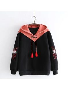 45756834611422 Embroidery Winter, Anting Manik, Fox Hoodie, Colorblock Hoodie, Harajuku Hoodie, Winter Fashion Jackets, Fox Embroidery, Smink Inspiration, Patchwork Top