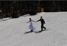 Post-ceremony ski run on the slopes in Breckenridge! #elope-on-the-slopes Rocky Mountains Colorado, Colorado Winter Wedding, Ski Slopes, Colorado Skiing, Estes Park, Rocky Mountain National Park, Adventure Elopement, Bouldering