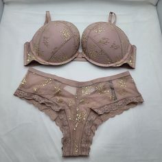 Nwot, Never Worn. Beautiful Floral Lace And Mesh With Metallic Gold Floral Embroidery And Detailing. The Same Design Is On The Panty As Well. The Bra Also Has Light Boning For Added Structure And Support. From The Bombshell Plunge Collection In A Women's Size 38c With The Very Sexy Cheeky Panty Included In A Size L Women's. The Color For The Bra And Panty Is Cfw, Which Is Considered Dusty Mauve/Gold Metallic. Bra Product Code Is 370023-Cfw. Panty Product Code Is 370138-Cfw. **There Is A Small Im Bras And Panties Vintage, Panties And Bras, Victoria's Secret Bombshell, Inexpensive Clothes, Designer Bra, Dusty Mauve, Cute Lingerie, Lingerie Outfits, Bra Panty