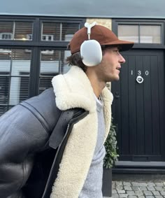 Wealthy Lifestyle Luxury, Essentials For Men, Luxury Essentials, Airpods Max, Bespoke Fashion, Easy Winter Outfit