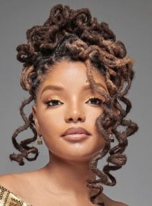 Dread Hairstyles For Weddings, Beyonce Hairstyles Curly, Bridal Hairstyles With Locs, Fancy Locs Hairstyles, Bridesmaids Hairstyles Black Women Natural Hair, Loc Styles For Bridesmaids, Bridal Hair Locs, Half Up Half Down Loc Styles For Women Long, Formal Loc Hairstyles