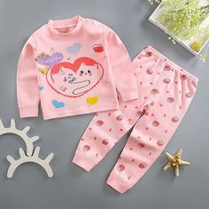 2-piece Heart-shaped Pattern Pajamas Sets for Toddler Girl - PrettyKid Pattern Pajamas, Baseball Tank Top, Baseball Tanks, Toddler Suits, Söt Katt, Pajamas Sets, Toddler Girl Style, Cotton Pajama Sets, Baby Pajamas