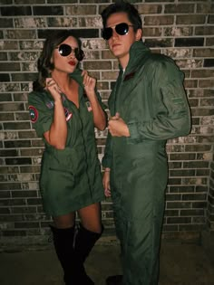 Topgun Couples Halloween Costume, Good Couple Halloween Costumes, 6 Halloween Costumes, Cute Couples Costumes, Halloween Suits, Costumes For Couples, Halloween Couple