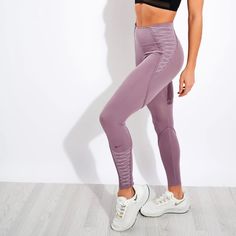 Brand New With Tags 100% Authentic Nike Products Women’s Sizes Xs Nike Moisture-wicking Leggings, Nike Gym Leggings, Neon Leggings, Wide Leg Leggings, Legging Court, Nike Products, Nike Pro Leggings, Burgundy Leggings, Animal Print Leggings