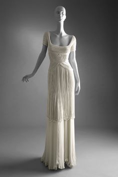 Valentino Wedding Dress, Valentino Haute Couture, Valentino Couture, Gorgeous Gowns, Mode Vintage