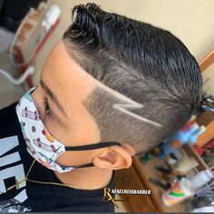 Boy Hair Cuts Short Fade With Design, Boys Hair Cut With Lightening Bolts, Side Design Haircut Men, Skin Fade Boys Haircut, Kids Barber Haircut, Boys Haircut Designs Lines Kids