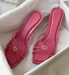 Jimmy Choo sandals Pink Kitten Heels, Pretty Heels, Heels Aesthetic, Jimmy Choo Sandals, Dr Shoes