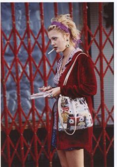 1990 Style, Marla Singer, Moda Grunge, Harry Clarke, Tokyo Street Fashion, 90s Trends, Fashion 90s, 사진 촬영 포즈, 1990s Fashion